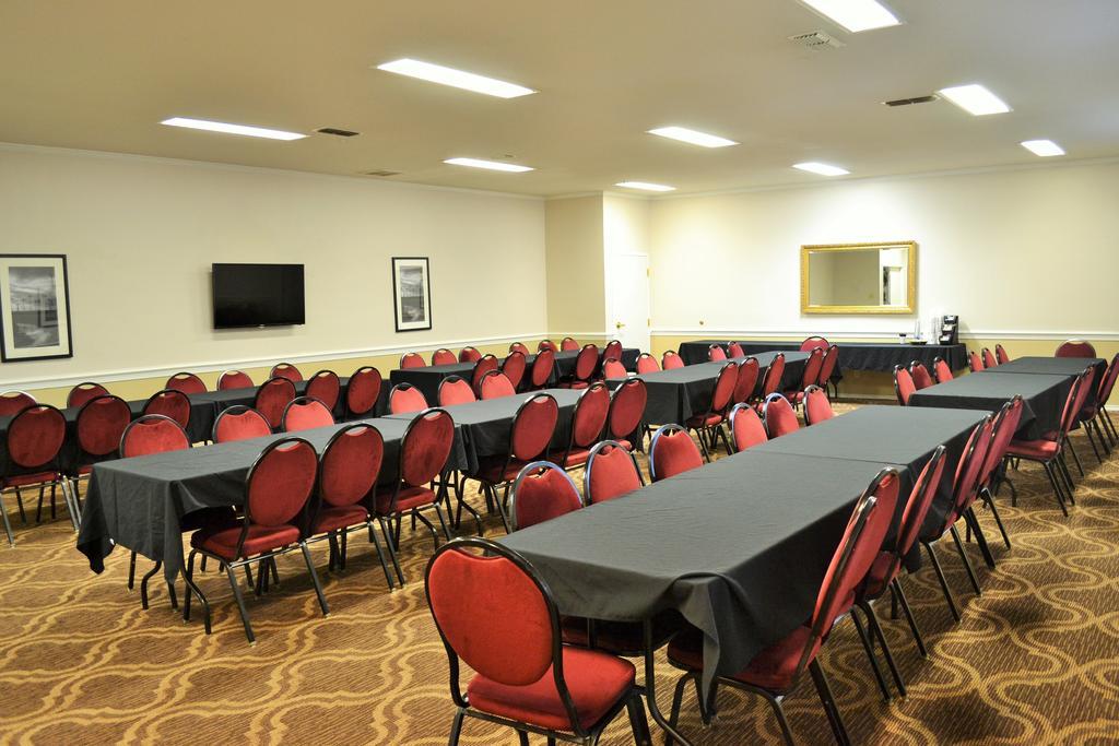 Ashmore Inn And Suites Lubbock Buitenkant foto