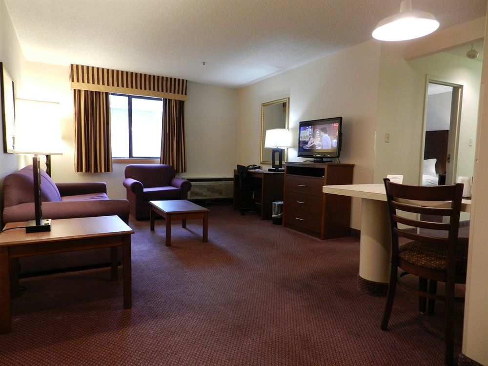 Ashmore Inn And Suites Lubbock Buitenkant foto