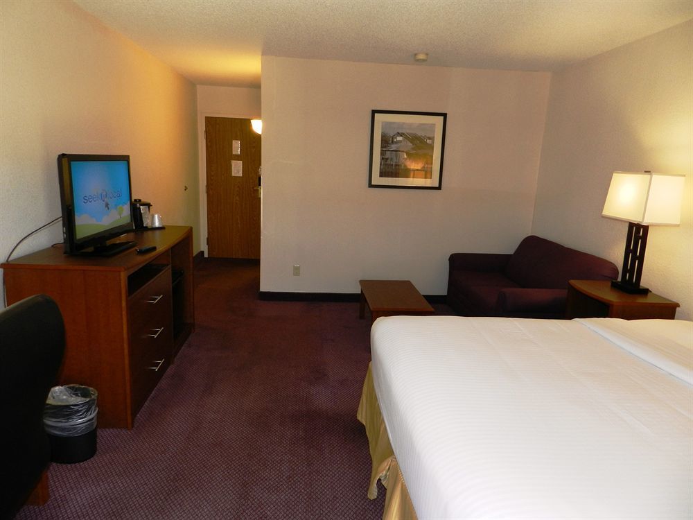 Ashmore Inn And Suites Lubbock Buitenkant foto