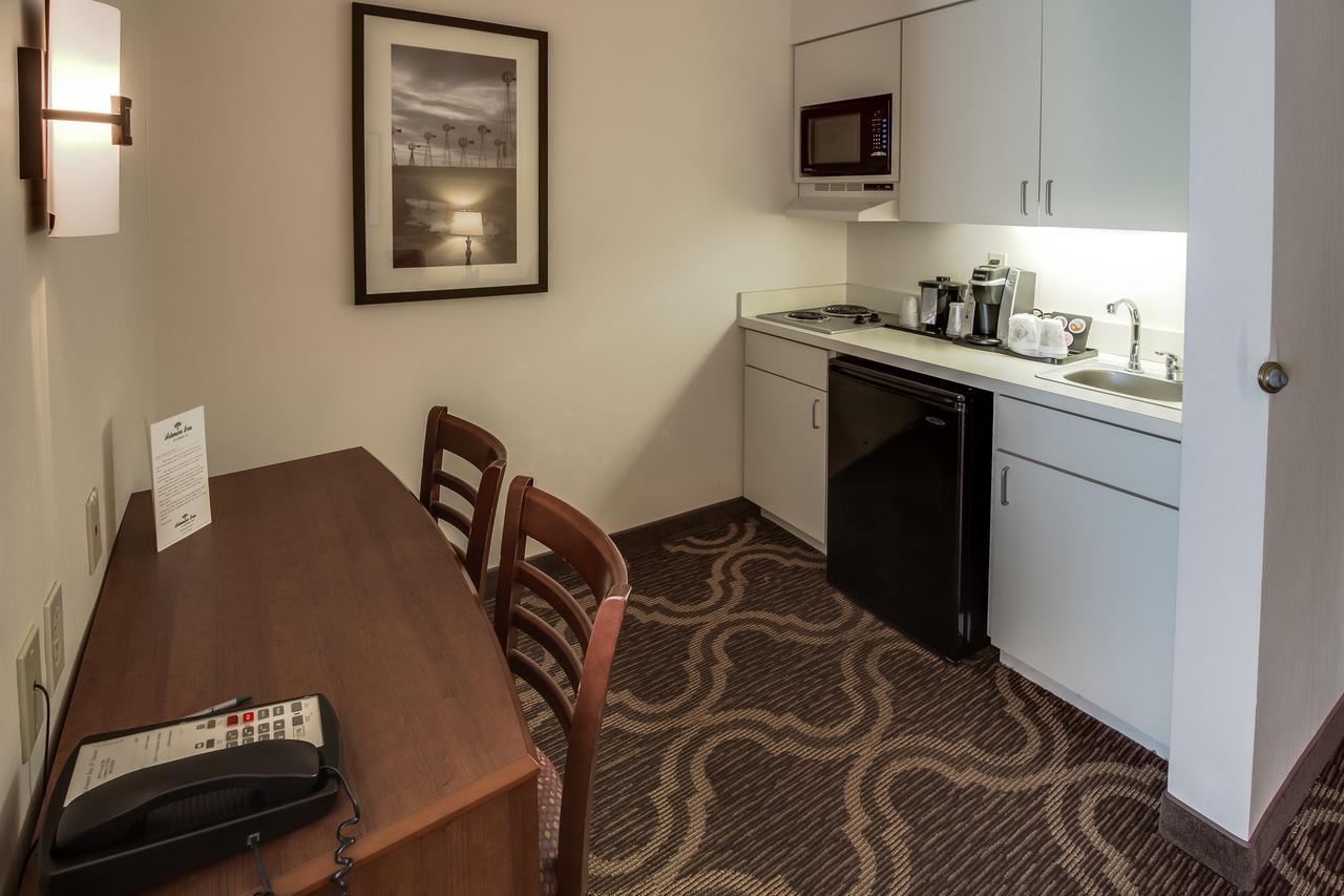 Ashmore Inn And Suites Lubbock Buitenkant foto