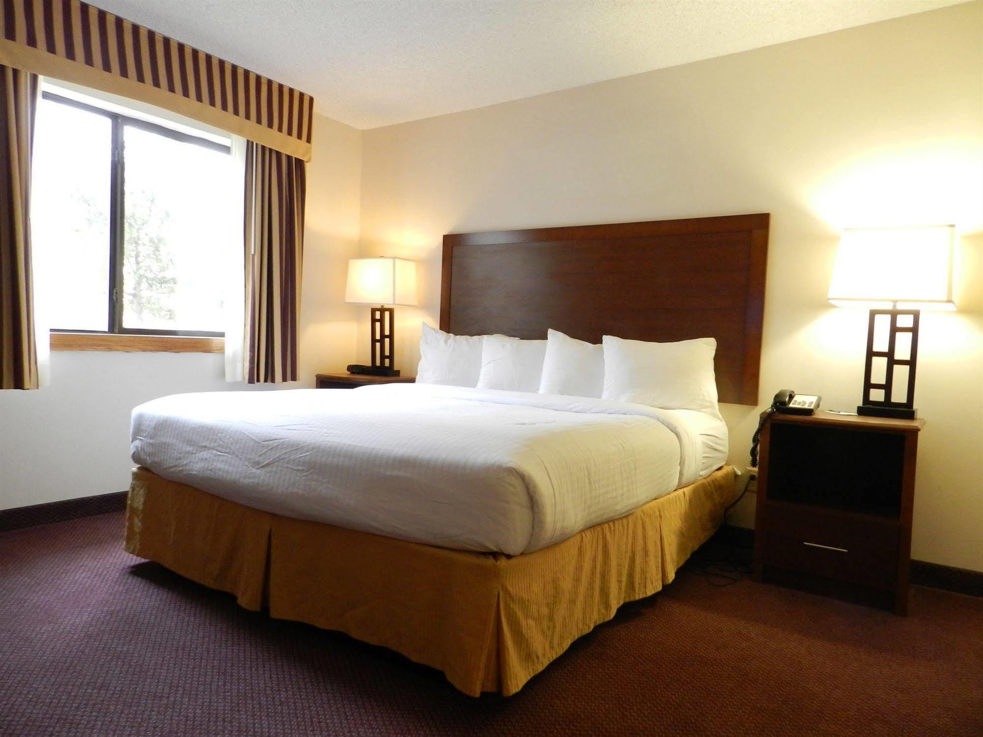 Ashmore Inn And Suites Lubbock Buitenkant foto