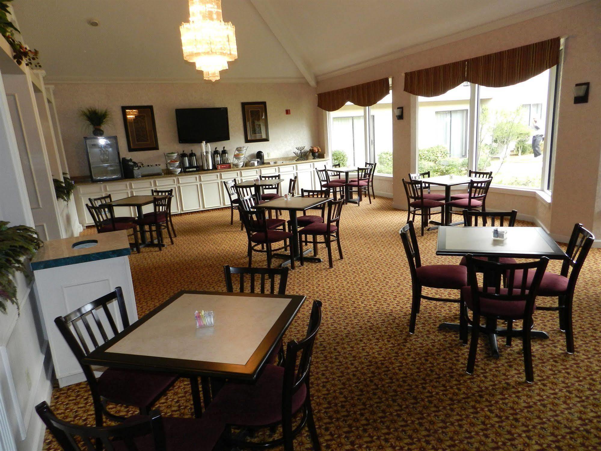 Ashmore Inn And Suites Lubbock Buitenkant foto