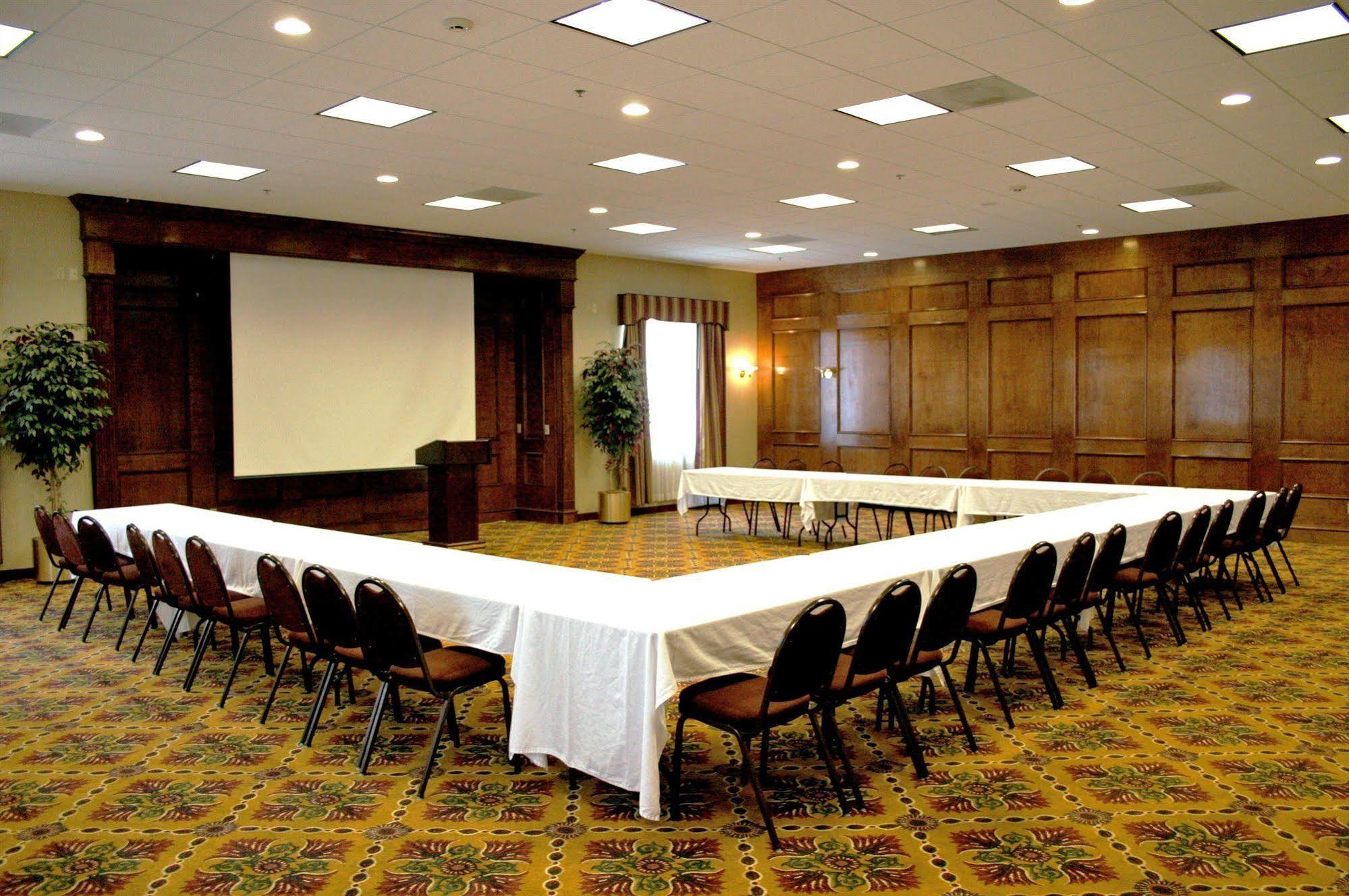 Ashmore Inn And Suites Lubbock Buitenkant foto