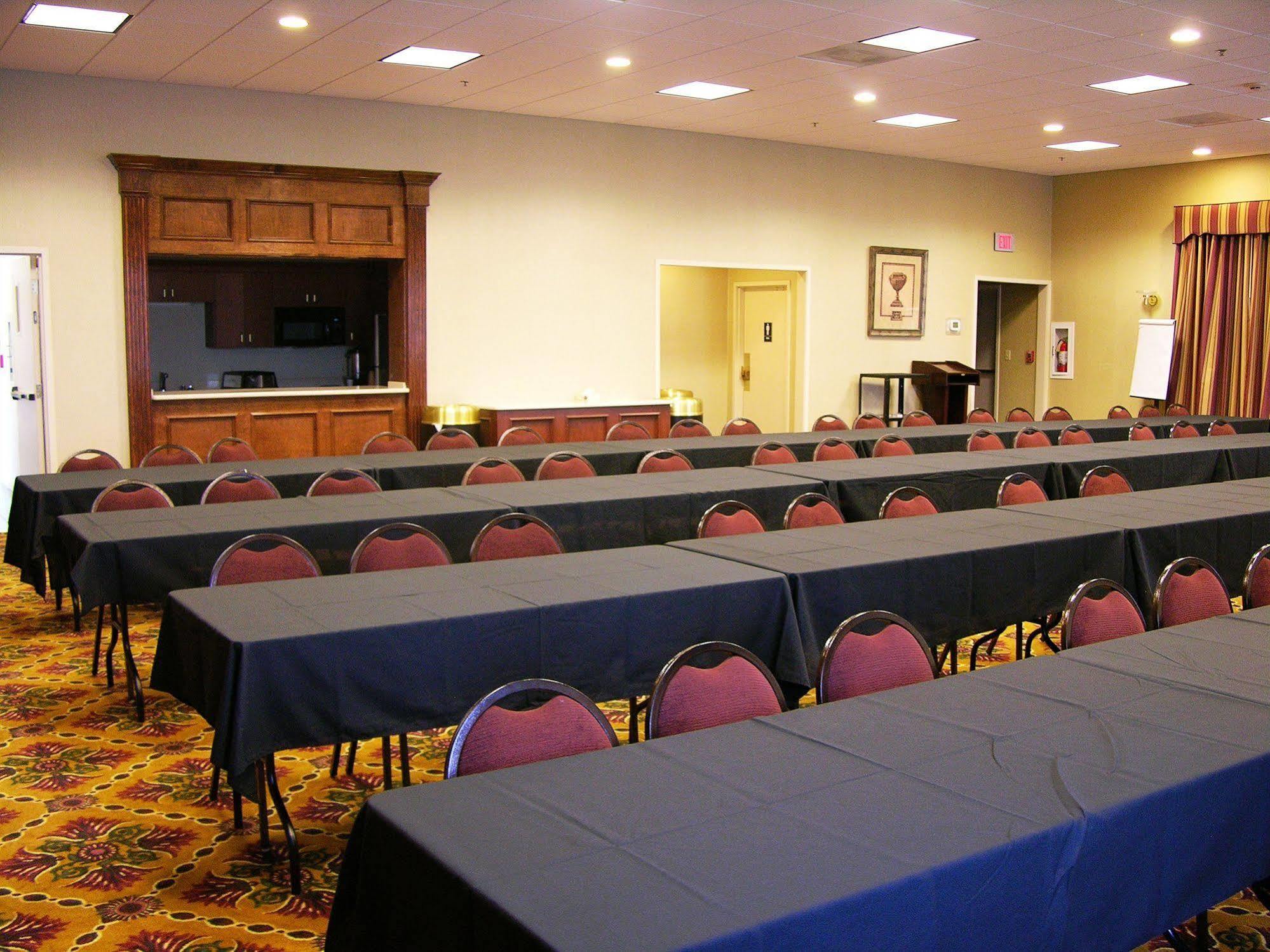 Ashmore Inn And Suites Lubbock Buitenkant foto